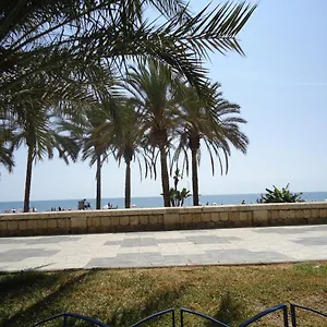 https://malagueta-primera-linea-de-playa.1costadelsol.com